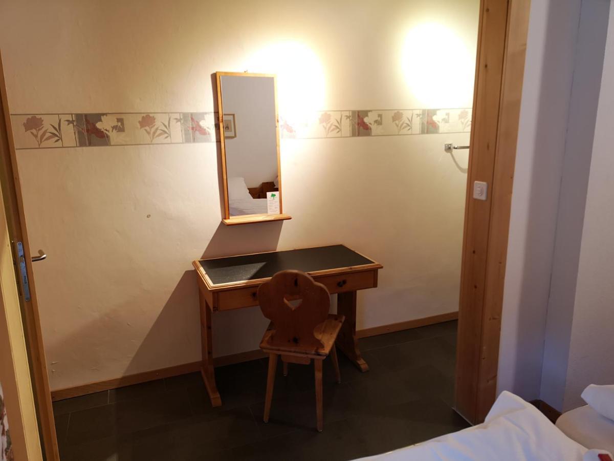 Historisches Hotel Piz Ela Bergün Esterno foto