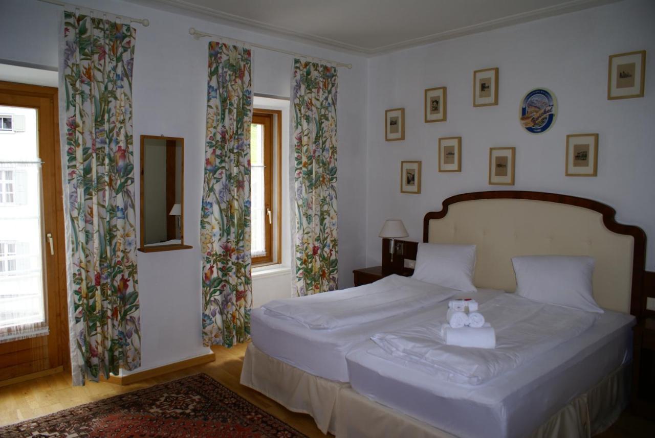 Historisches Hotel Piz Ela Bergün Esterno foto