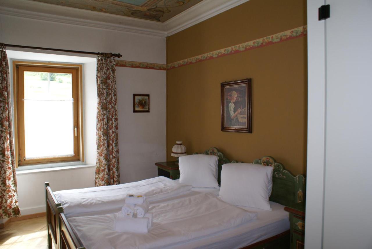 Historisches Hotel Piz Ela Bergün Esterno foto