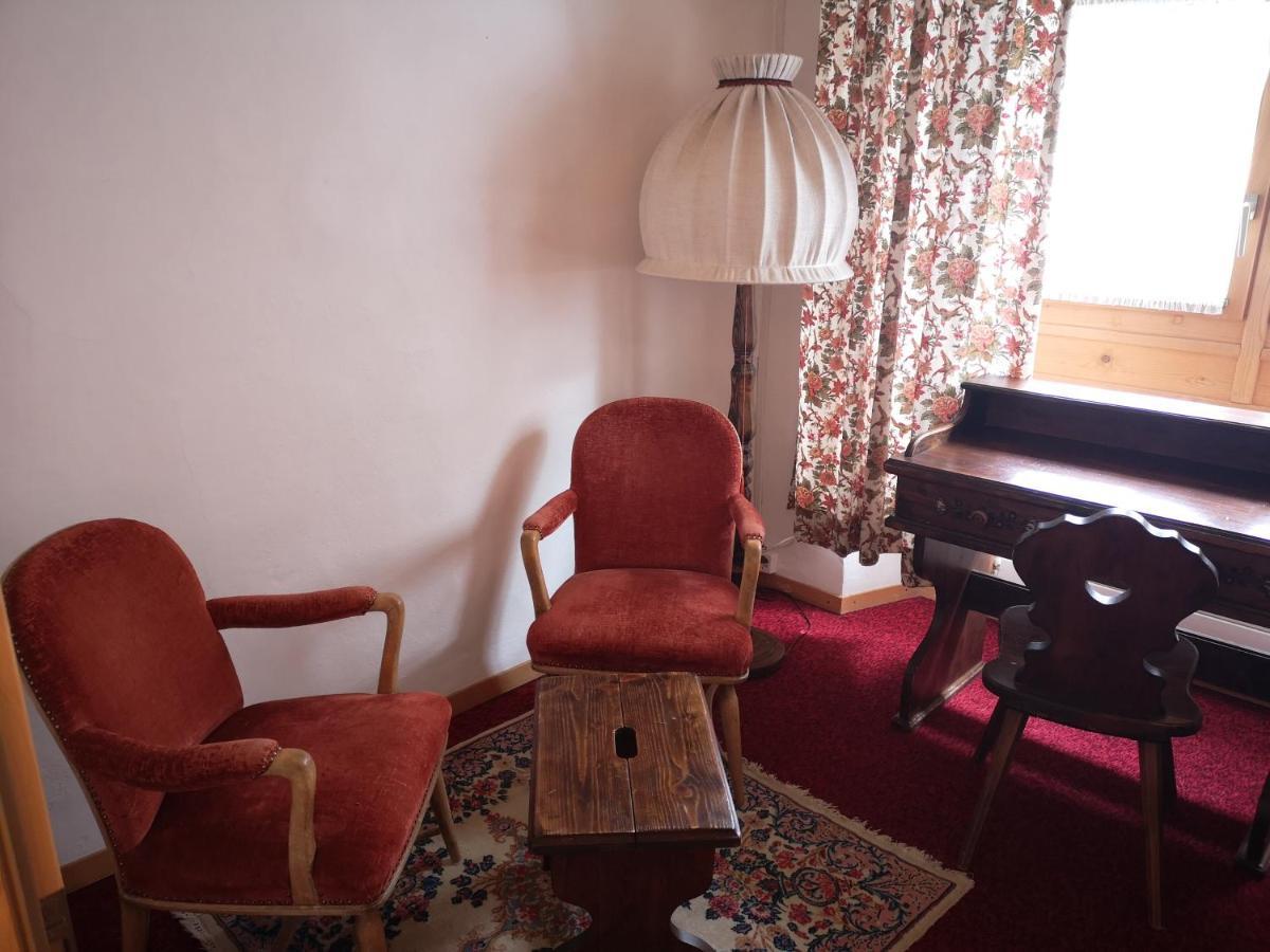 Historisches Hotel Piz Ela Bergün Esterno foto