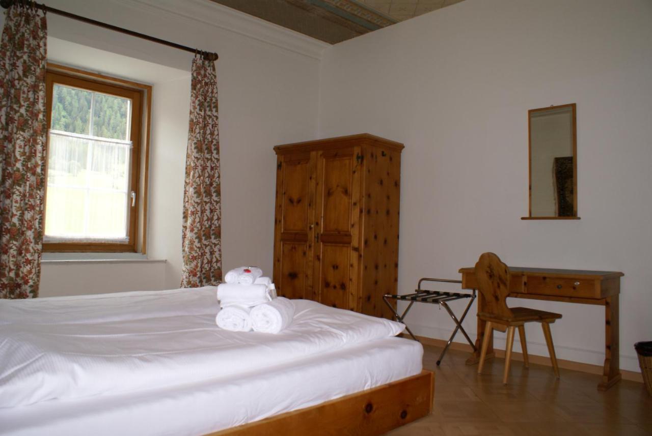 Historisches Hotel Piz Ela Bergün Esterno foto