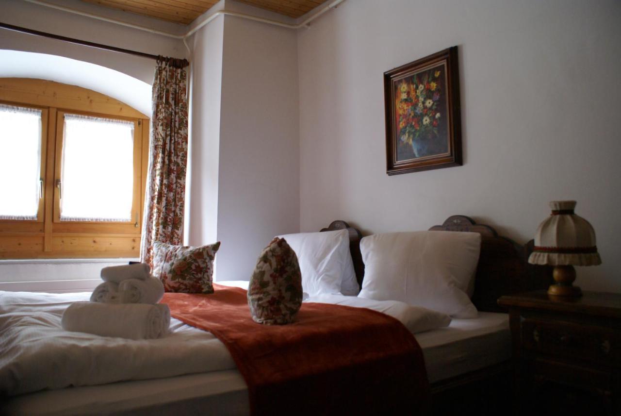 Historisches Hotel Piz Ela Bergün Esterno foto
