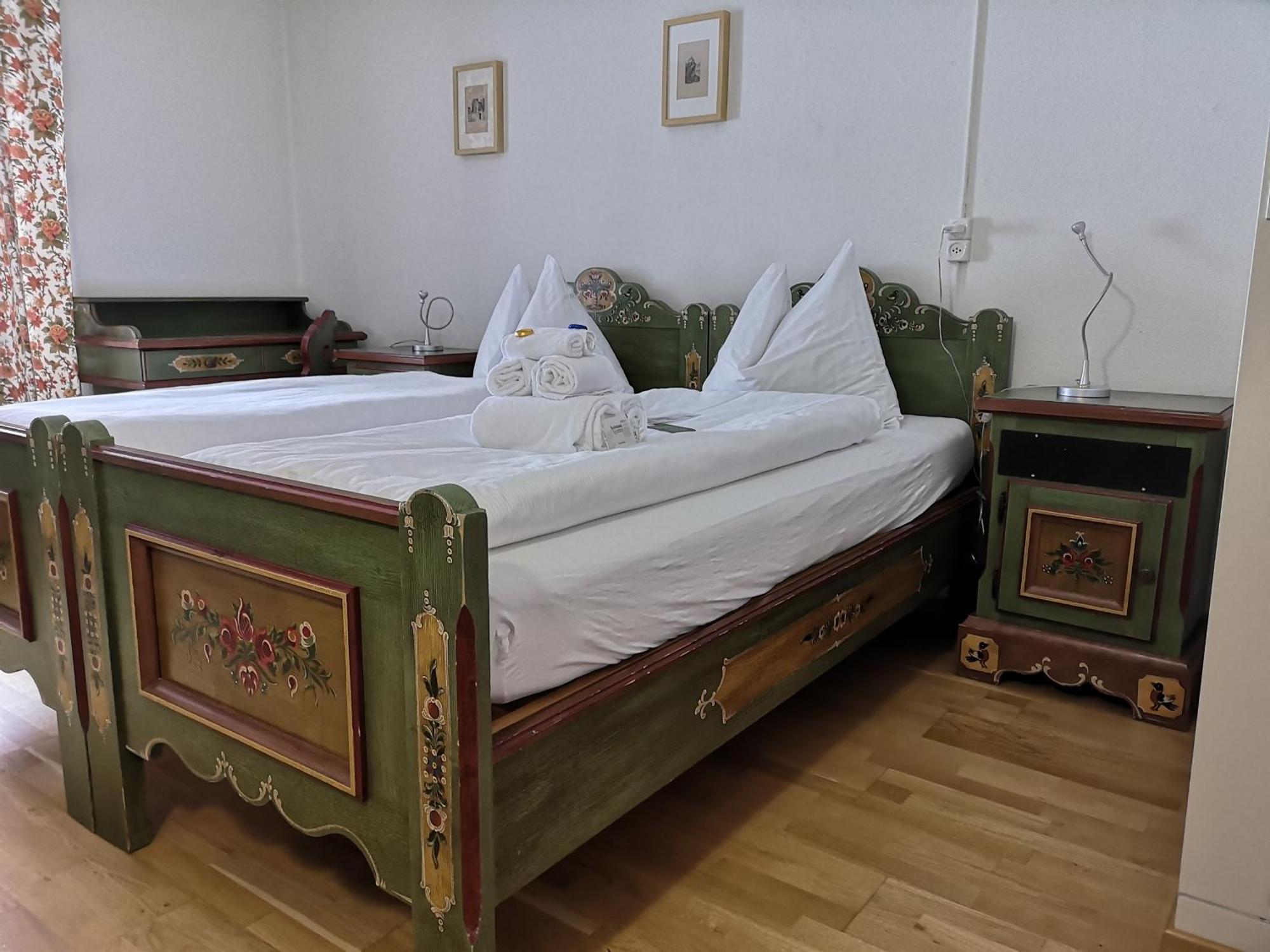 Historisches Hotel Piz Ela Bergün Esterno foto