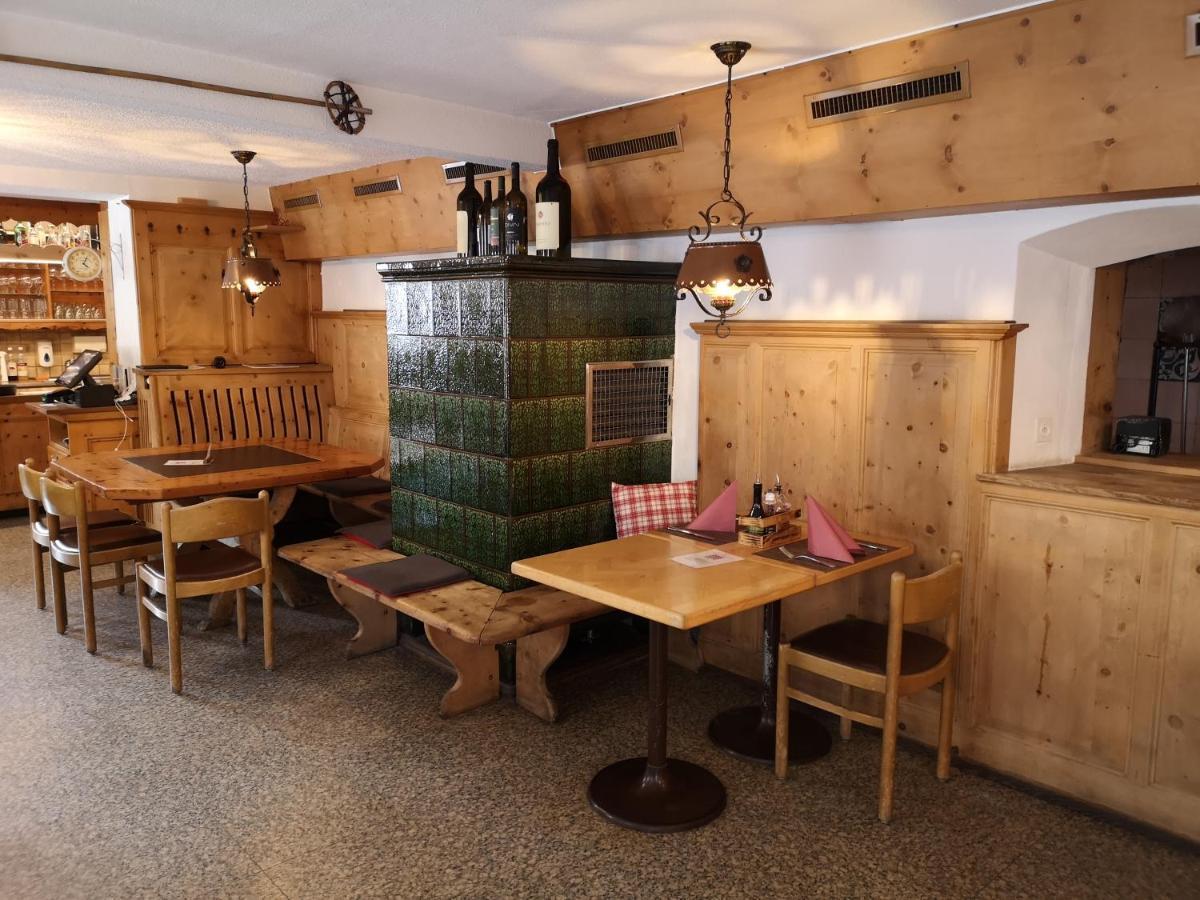 Historisches Hotel Piz Ela Bergün Esterno foto